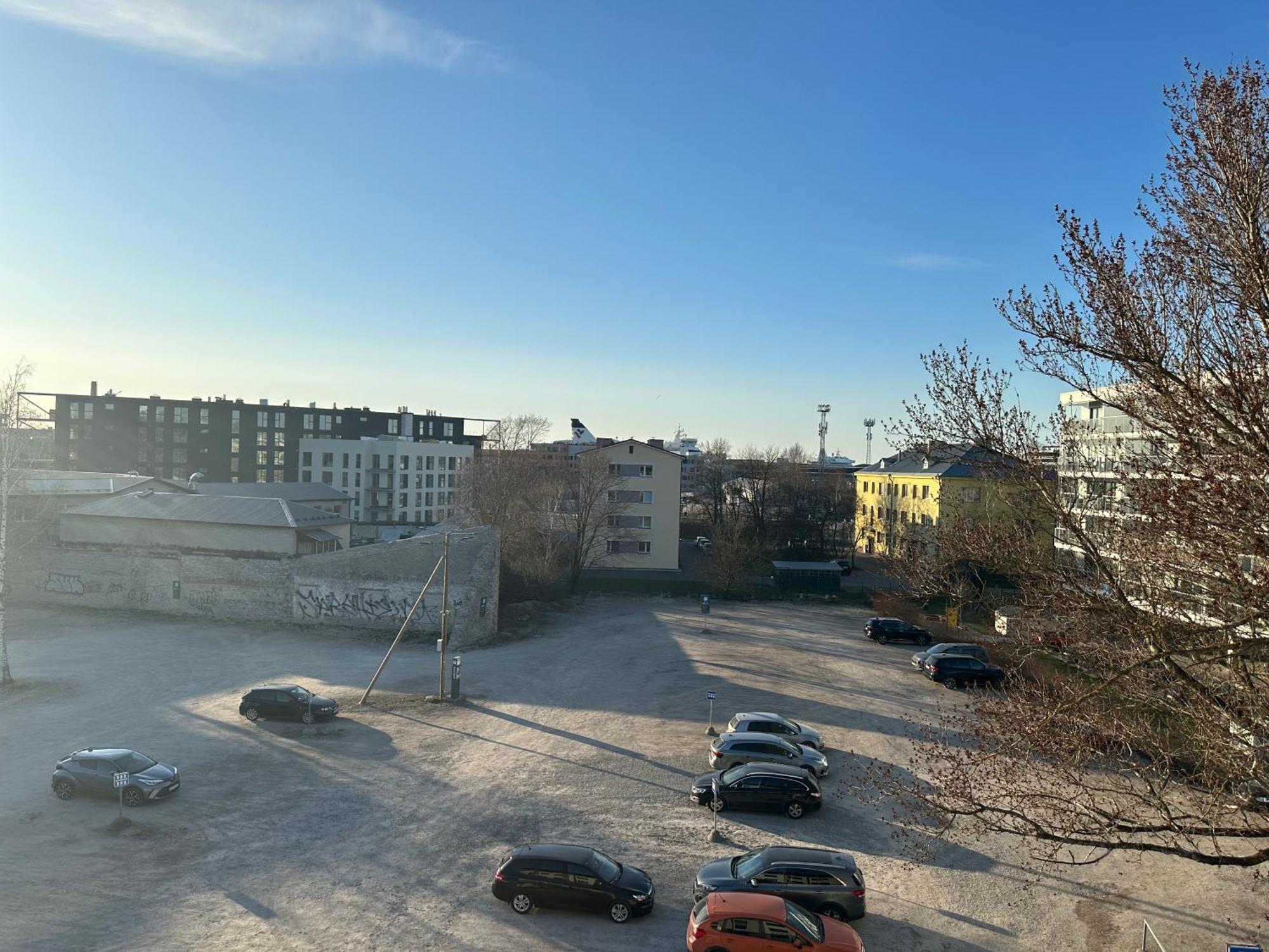 Room Near City Center Harbour Талин Екстериор снимка